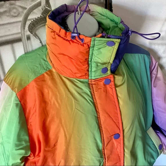 NWT URBAN OUTFITTERS - BDG | Trendy Rainbow Tie-Die Look Cozy Statement Pc Sz S - Picture 6 of 14